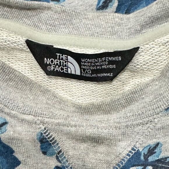 The North Face Grey Blue Rose Crewneck Sweatshirt Women’s Large - Picture 2 of 3